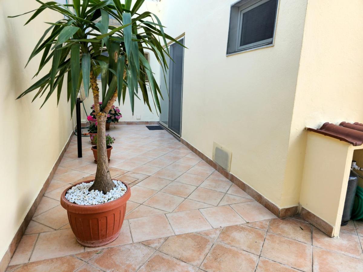 Valery House Apartamento Cagliari Exterior foto